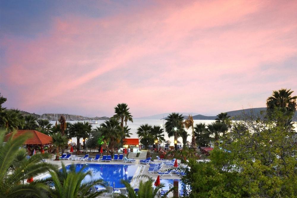 Nagi Beach Hotel Gümbet Exterior foto